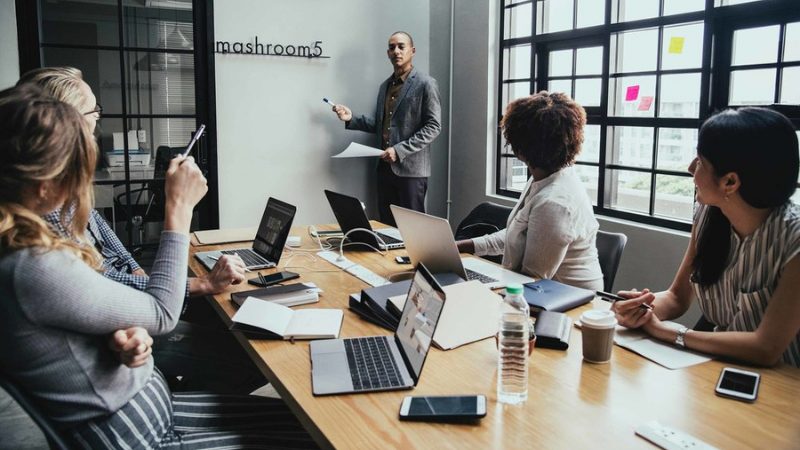 Como a Plataforma EaD Corporativa e Seus Benefícios Podem Transformar Sua Carreira em Tempo Recorde!